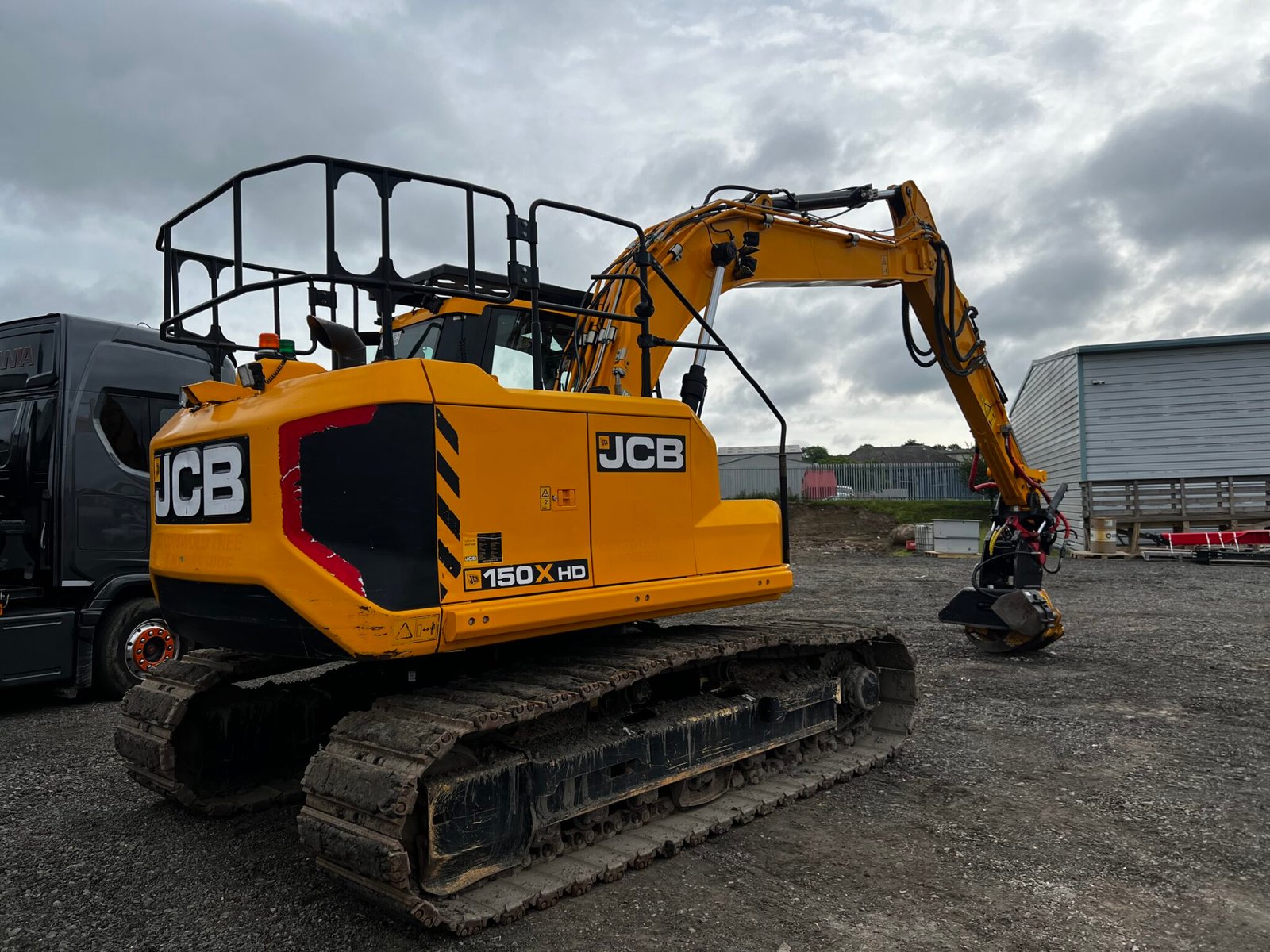JCB JS150X HD Arb Excavator - Image 3