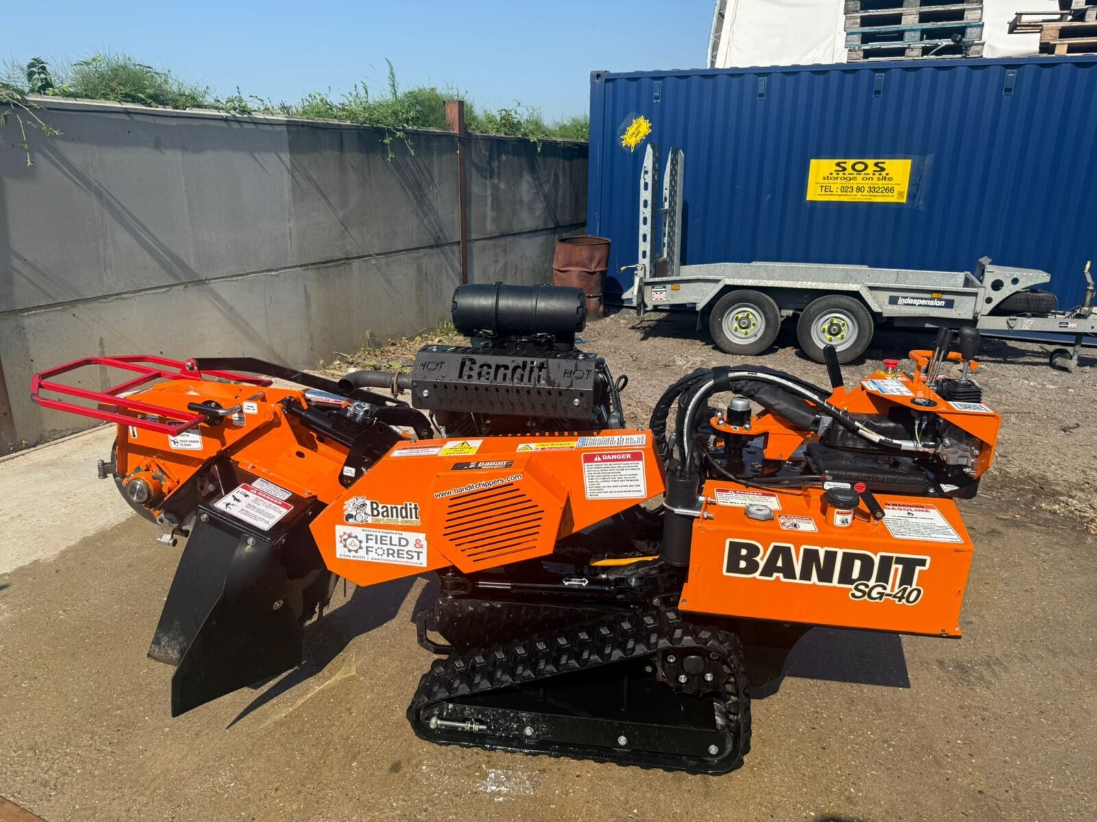 Bandit SG-40 stump grinder on tracked base